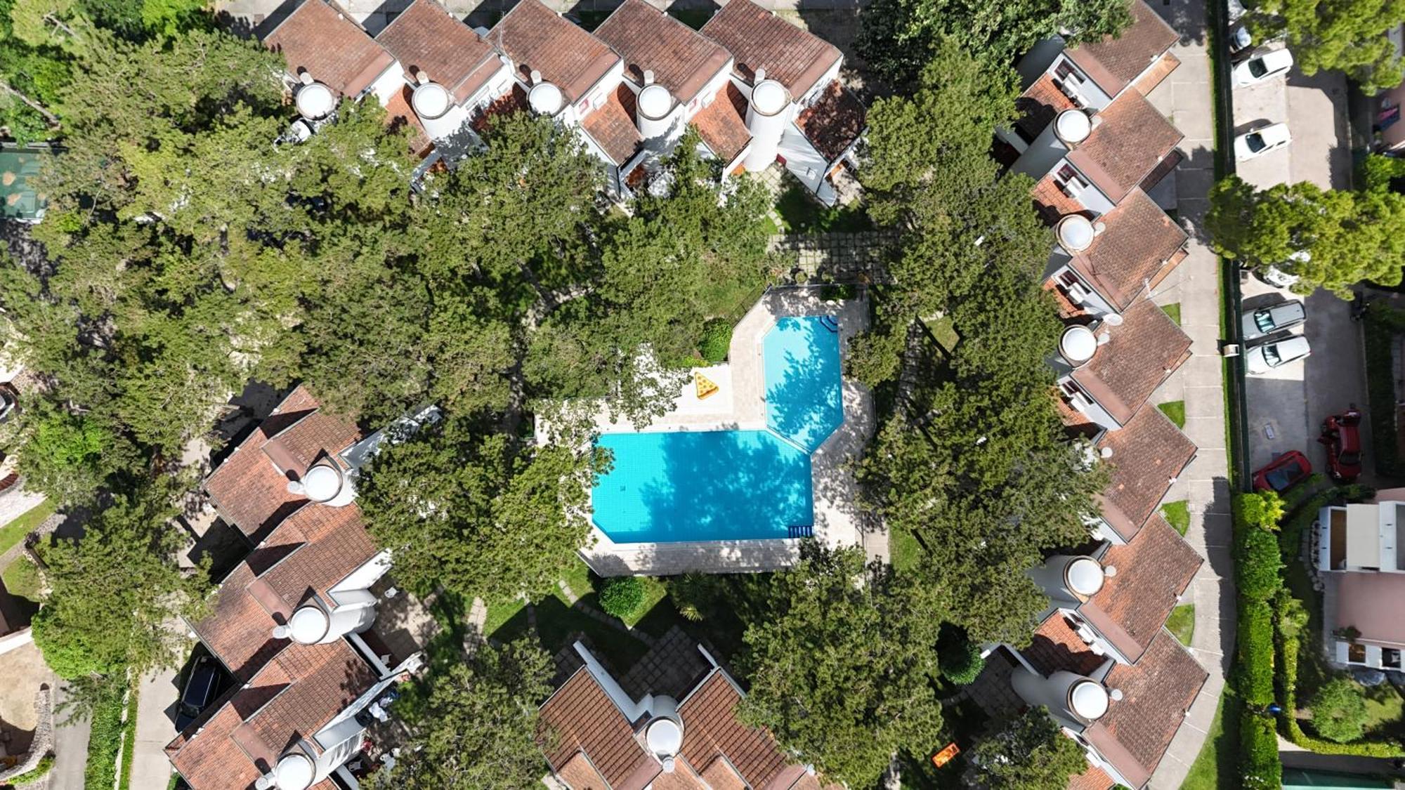 Holiday Village リニャーノ・サッビアドーロ エクステリア 写真